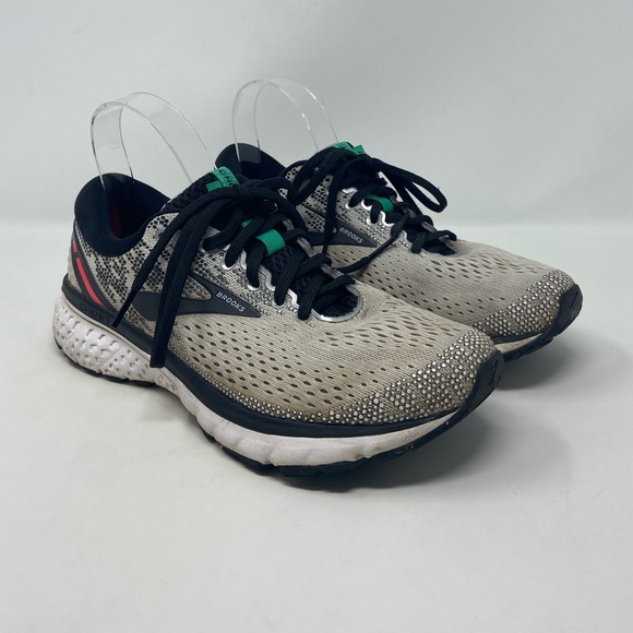 brooks ghost 11 size 9